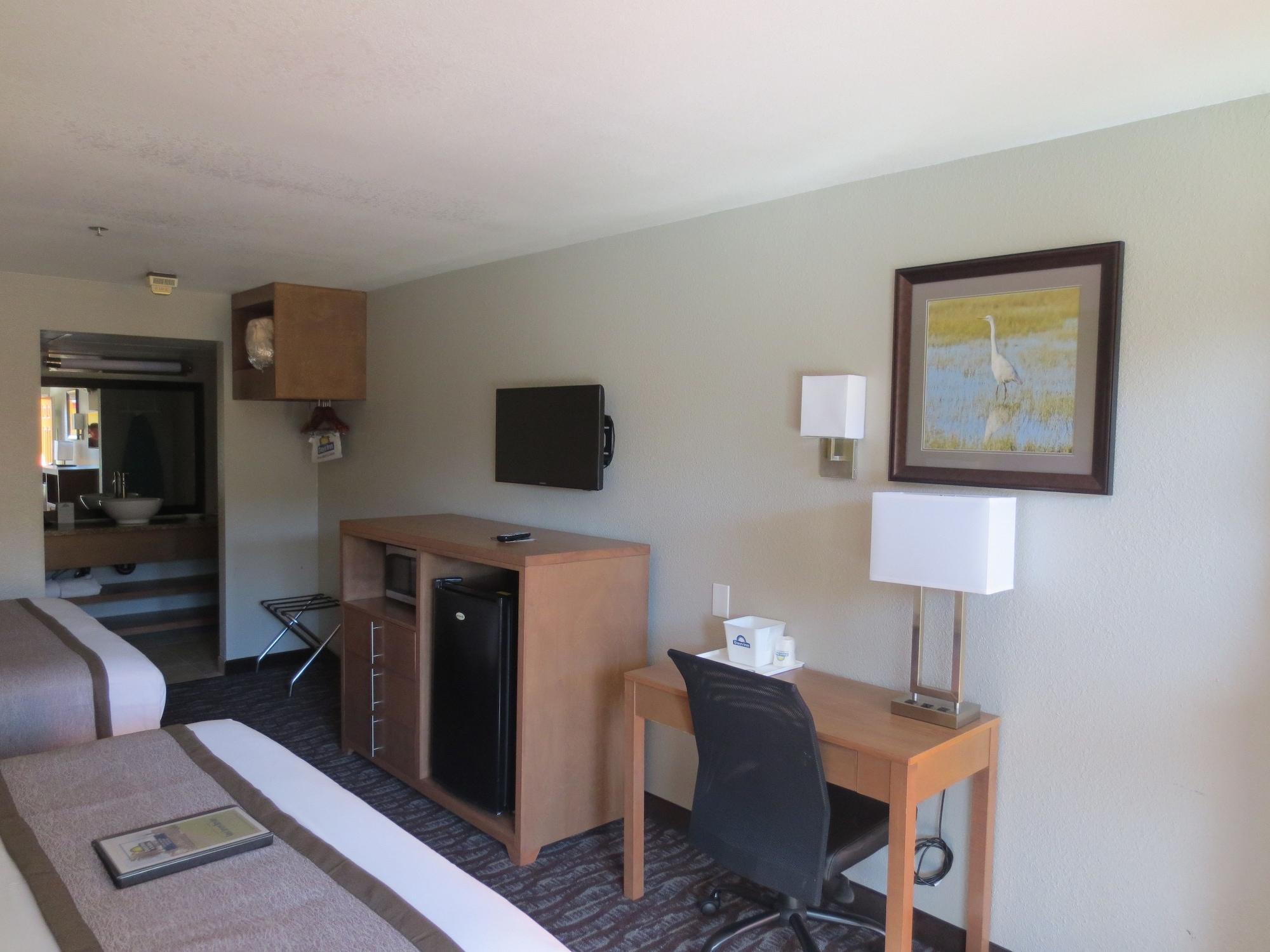 Days Inn & Suites By Wyndham Arcata Extérieur photo