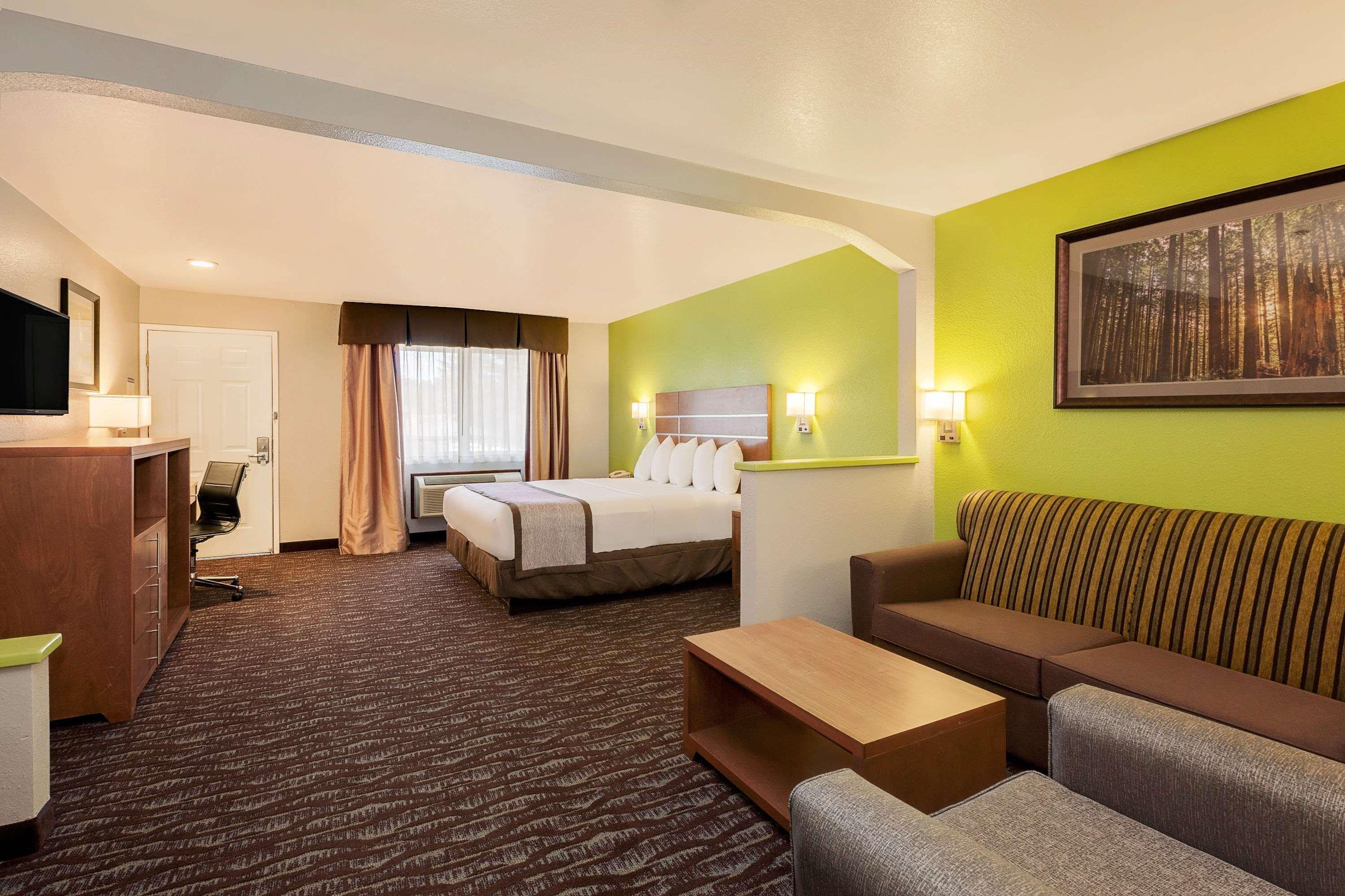 Days Inn & Suites By Wyndham Arcata Extérieur photo